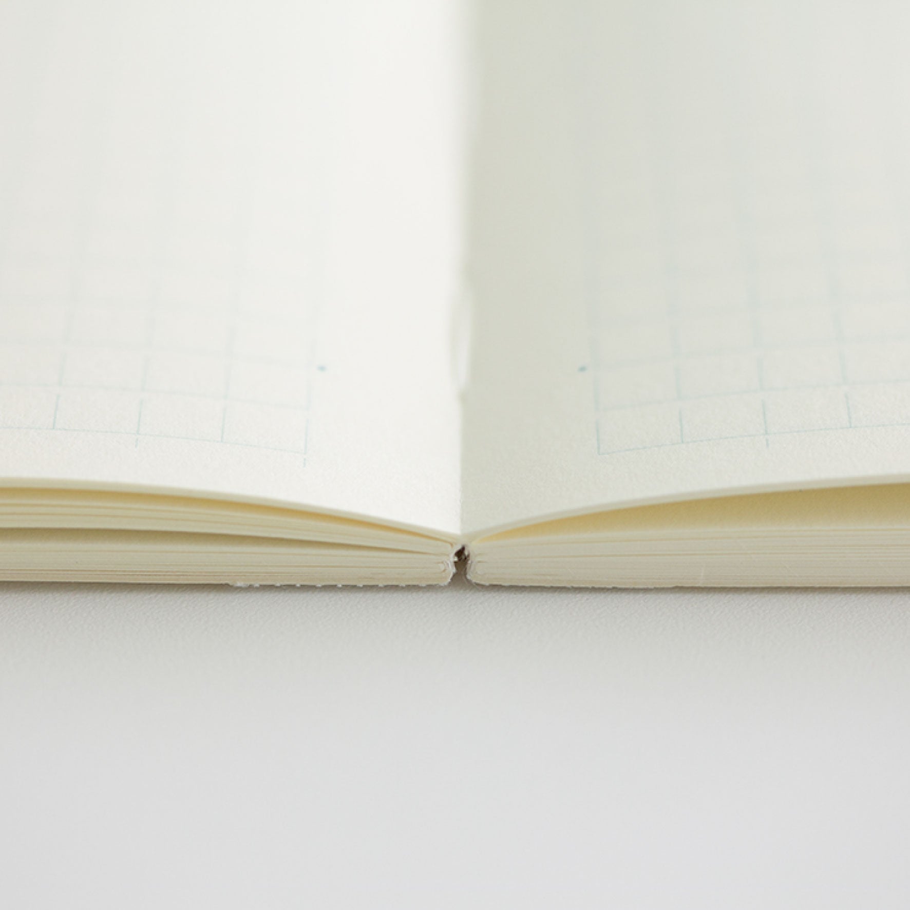 Midori - 2026 Diary - MD Notebook - A4 Thin
