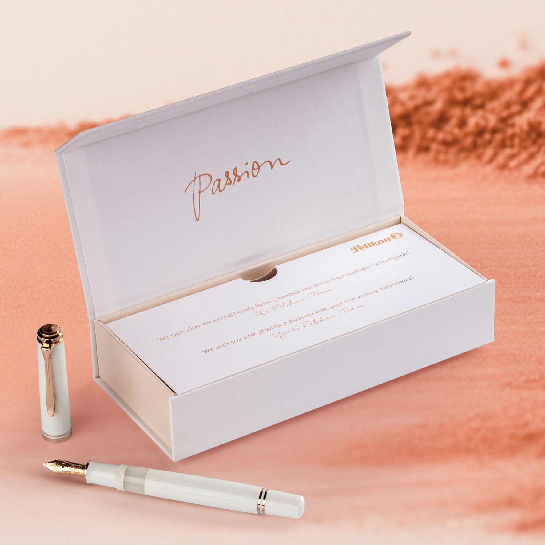 Pelikan - Fountain Pen - Souverän M600 - White & Rose Gold
