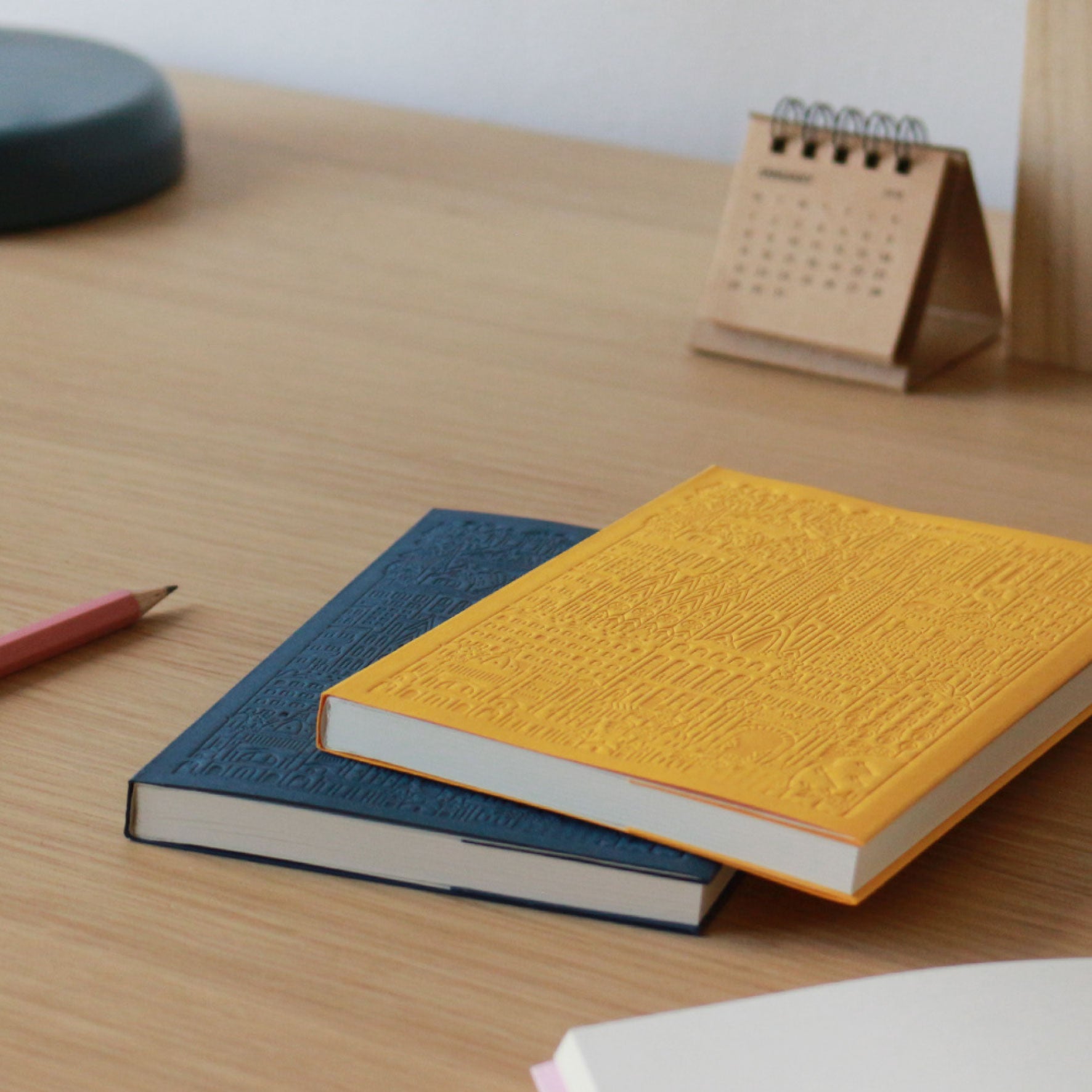The City Works - Notebook - Barcelona - B6 - Pink <Outgoing>