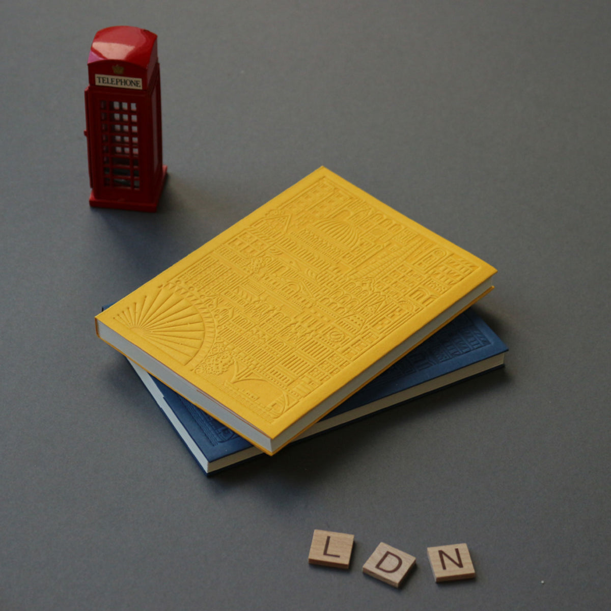 The City Works - Notebook - London - B6 - Pink <Outgoing>