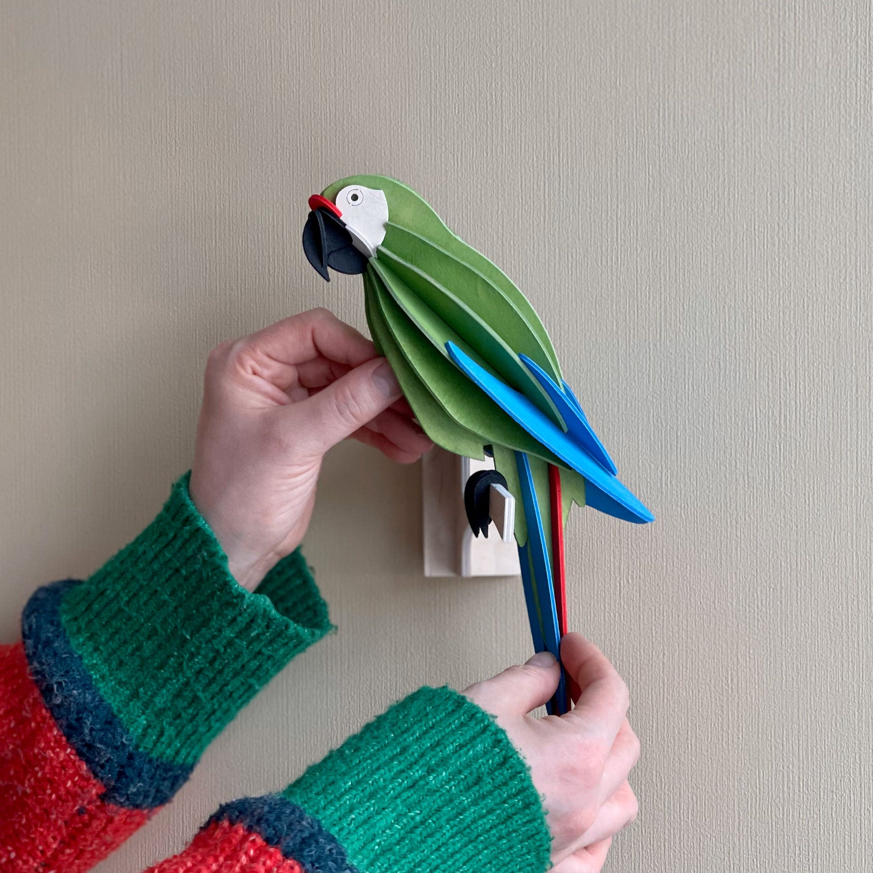 Lovi - Ornament - Parrot - 26cm - Great Green Macaw