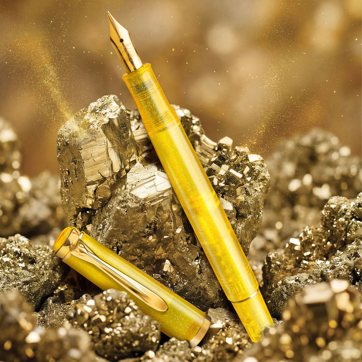 Pelikan - Fountain Pen - Classic M200 - Pyrite