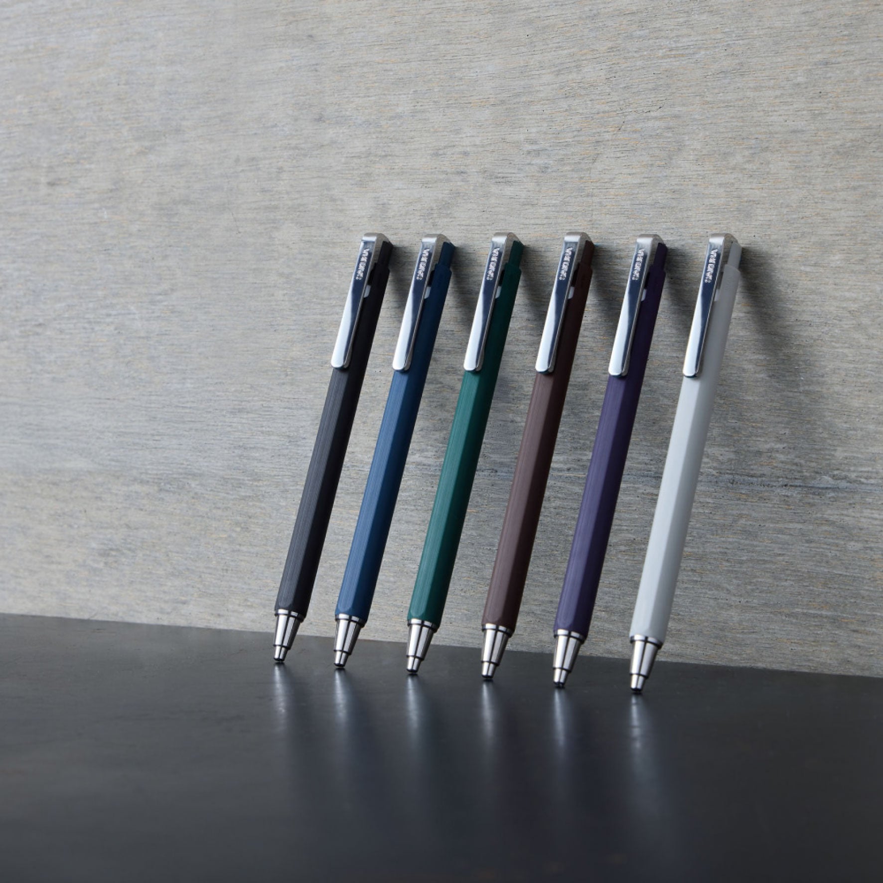 Sakura - Ballpoint Pen - Ballsign iD Tactile - Pack of 6 - 0.4mm