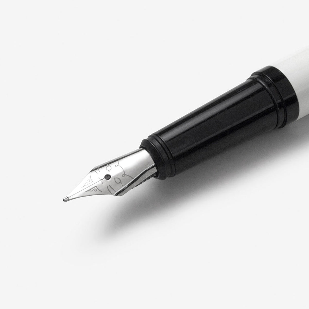 Tools to Liveby - Fountain Pen - Le Chat - Black