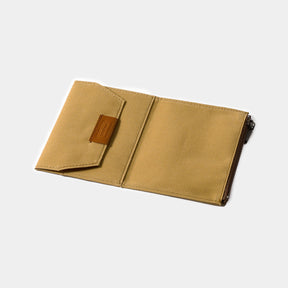 Traveler's Company - Zipper Case - Passport - Beige