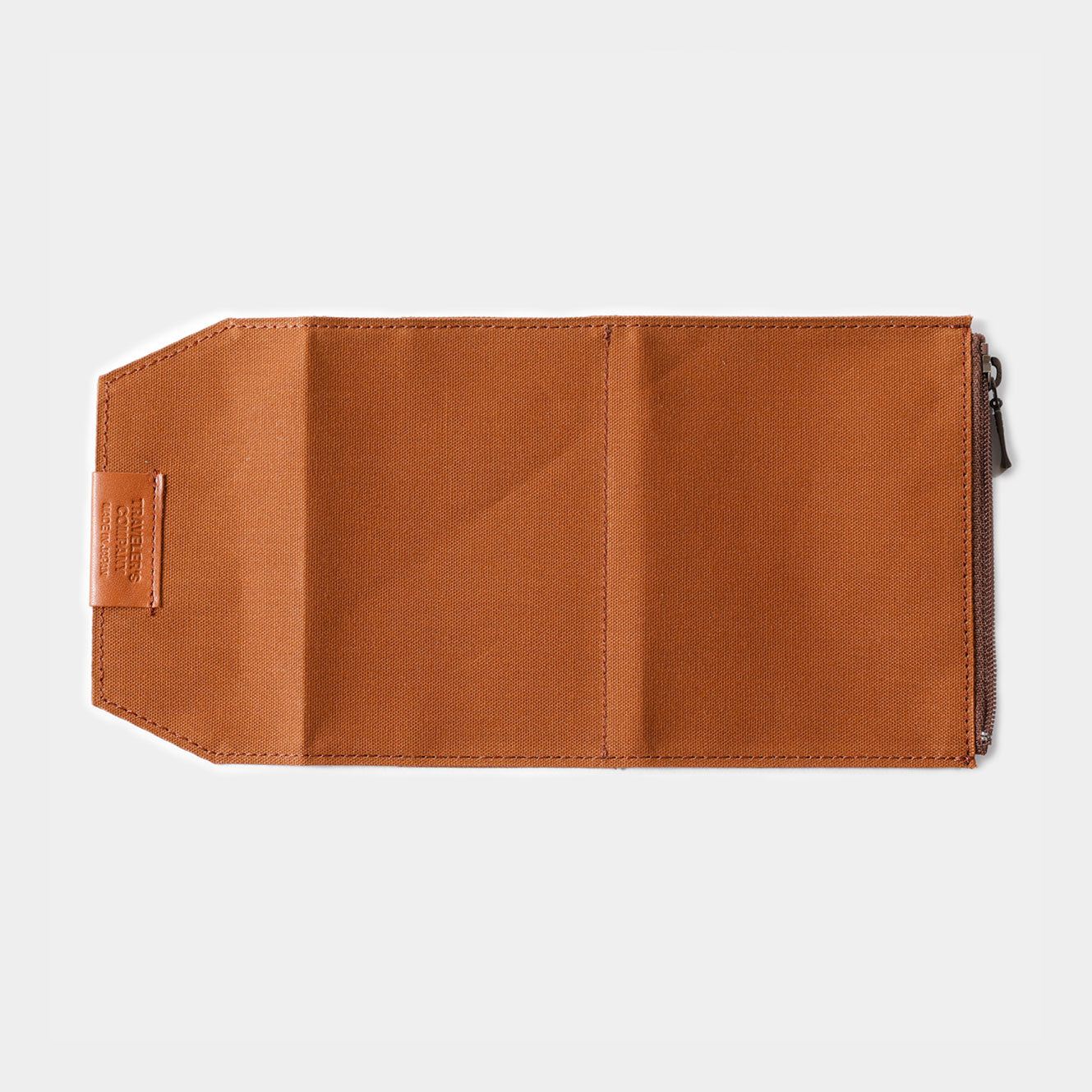 Traveler's Company - Zipper Case - Passport - Brown