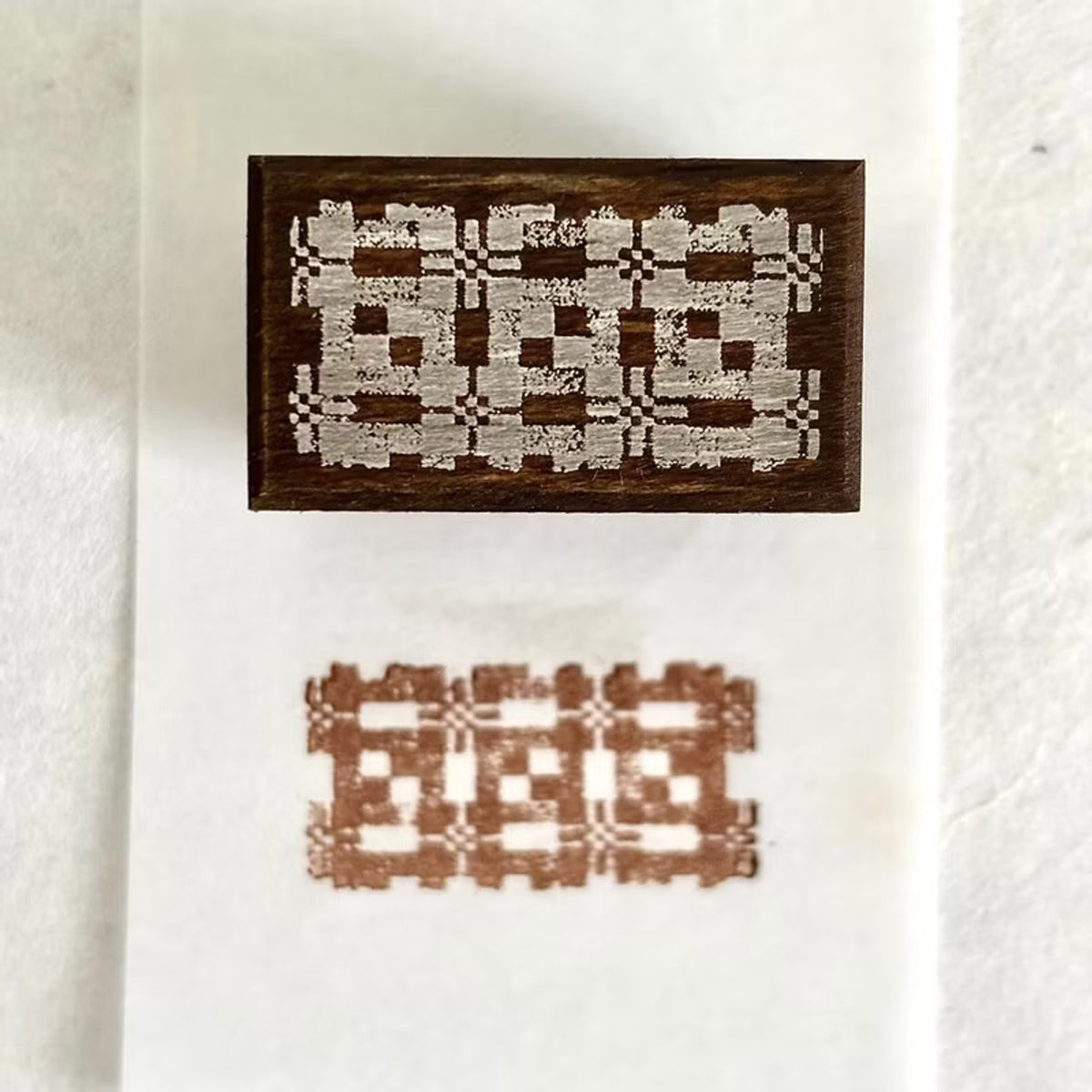 Pion - Stamp - Plaid