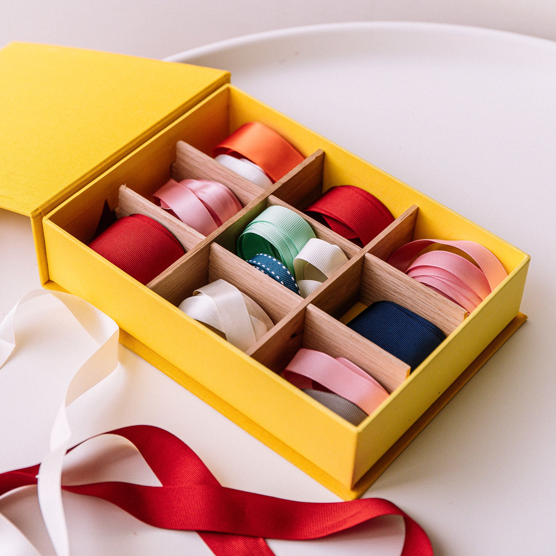 Bookbinders Design - Box - A4 - Sun Yellow