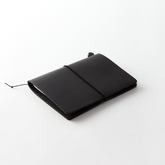 Traveler's Company - Traveler's Notebook - Passport - Black