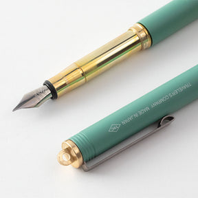 Traveler's Company - Fountain Pen - Brass - Factory Green